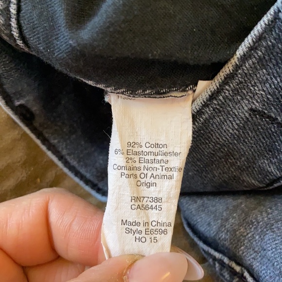 Madewell 10” High Riser Black Denim Skinny Jean - Picture 6 of 8